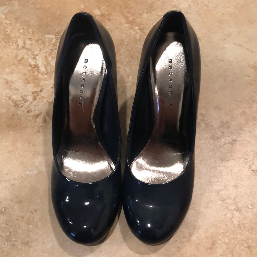 Navy blue heels